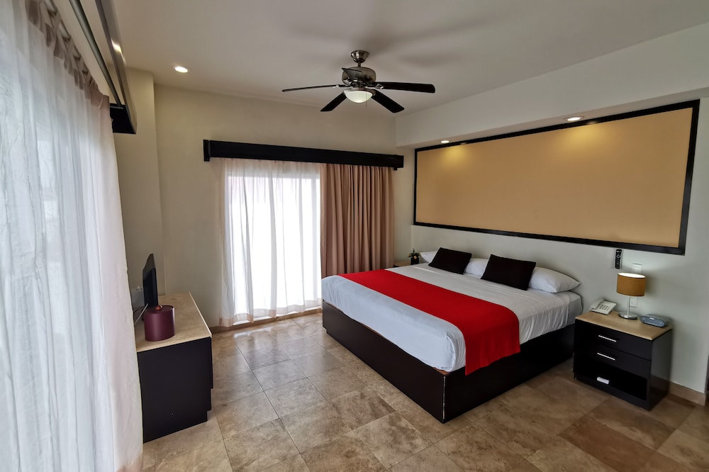 Suite, 1 King bed, Ocean View - Photo 4