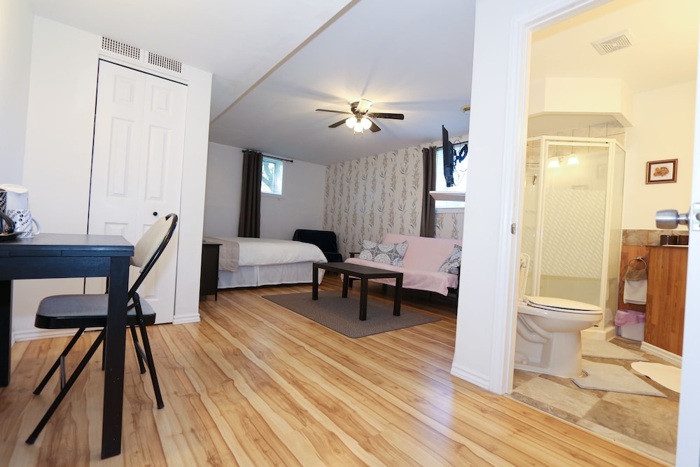 Family Quadruple Room, Ensuite, Ground Floor (Cardinal)