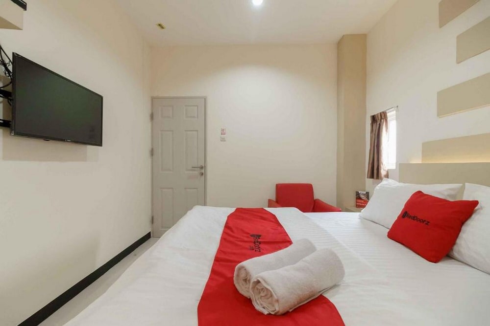 Premium Room (Reddoorz) - Photo 4