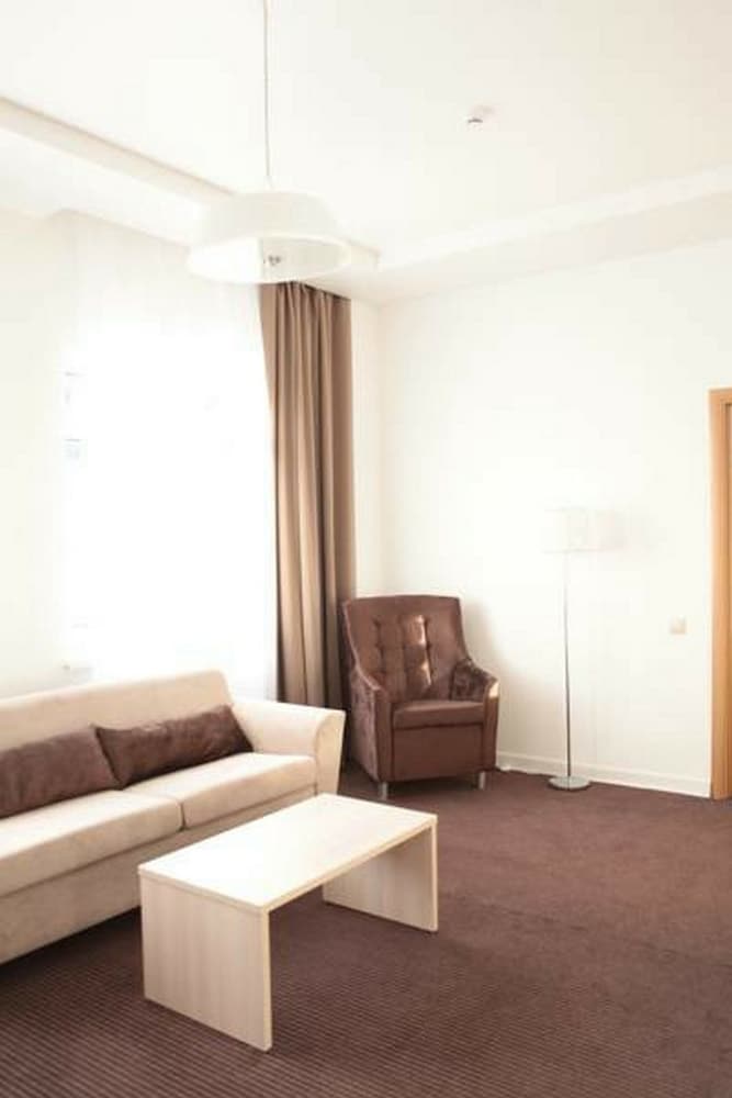 Standard Double or Twin Room photo 3