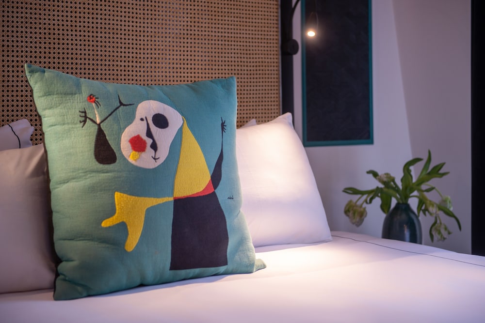 Double Room (Les Artistes) thumbnail 5