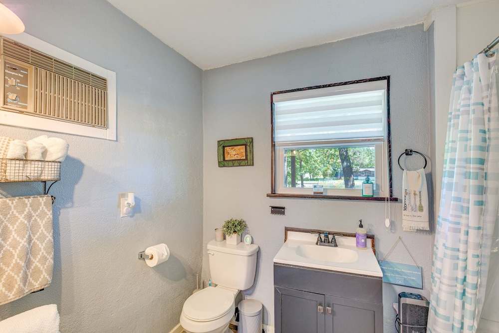 House (2 Bedrooms) photo 2