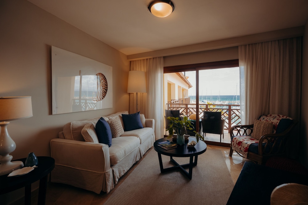 Suite, 1 Bedroom, Ocean View - Photo 4