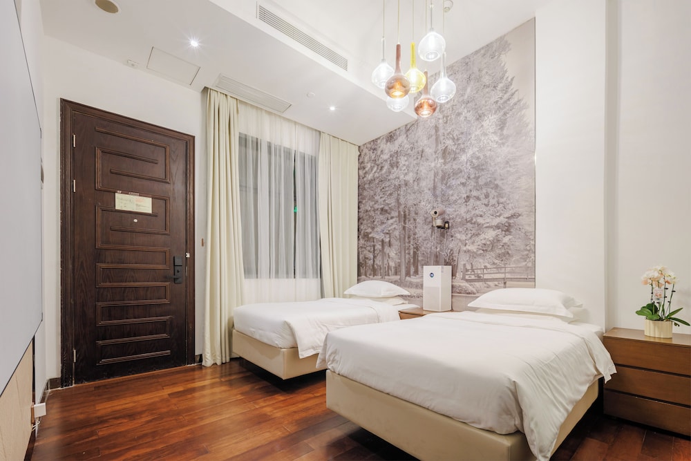 Superior Suite