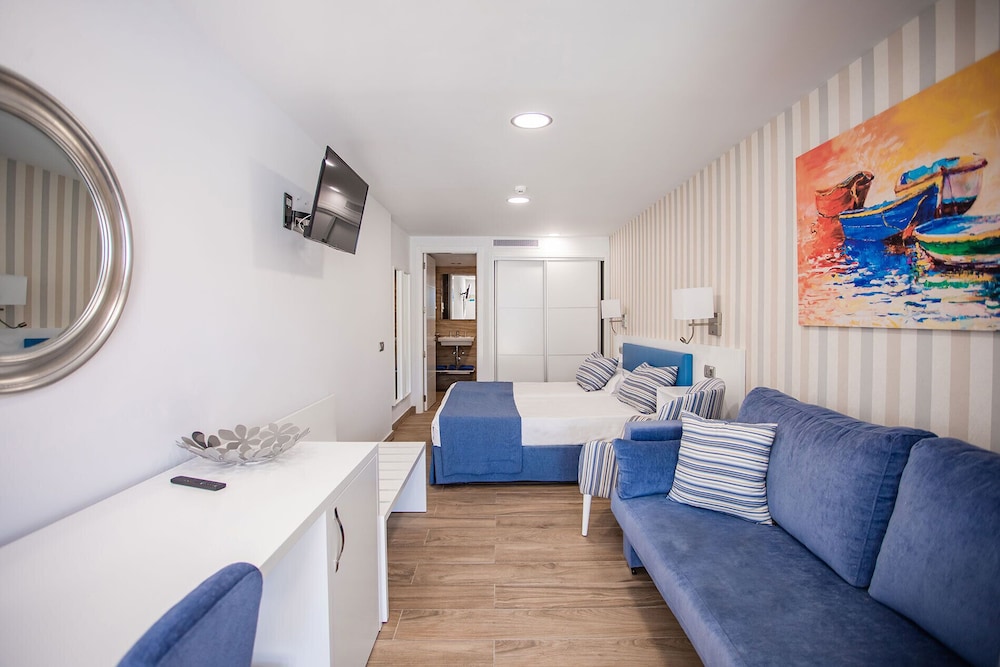 Superior Double Room, Terrace (Single Use)