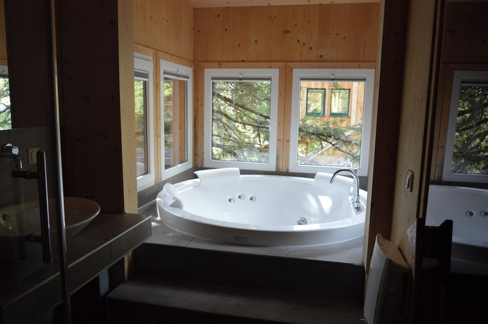 Ferienhaus # 18 mit Sauna & Whirlpool innen