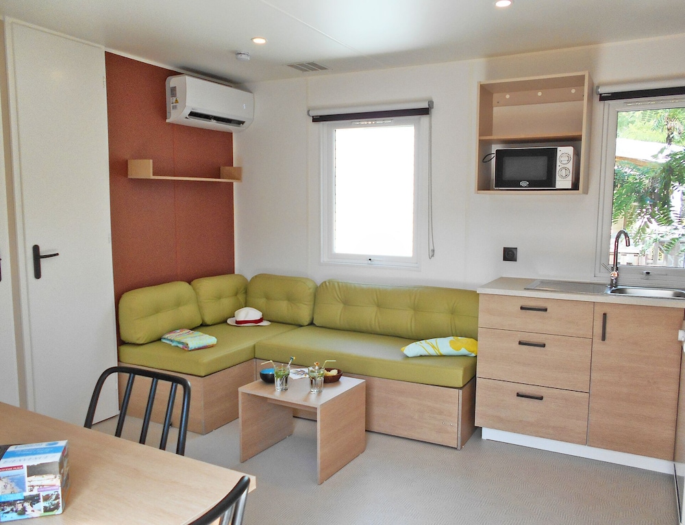 Mobile Home, 3 Bedrooms photo 1