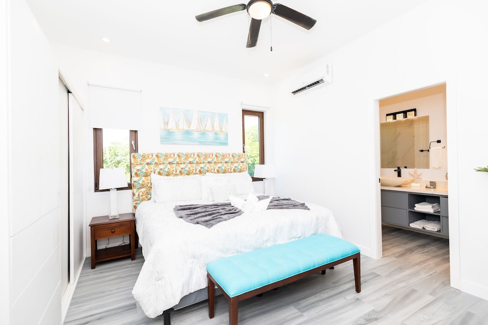 Family Condo, Multiple Beds