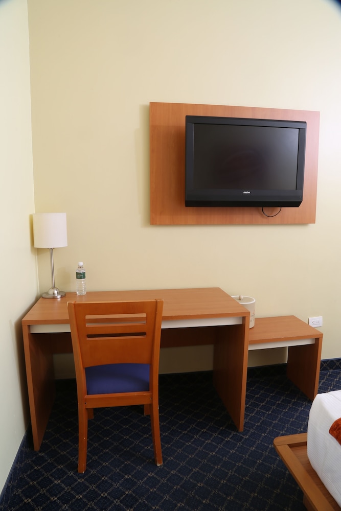 Executive Single Room, 1 Queen Bed photo 2