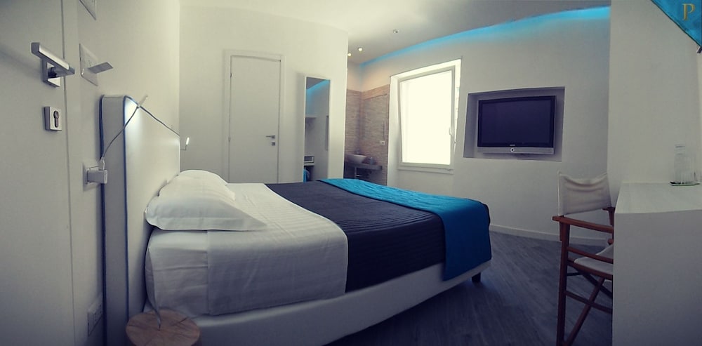 Design Double or Twin Room