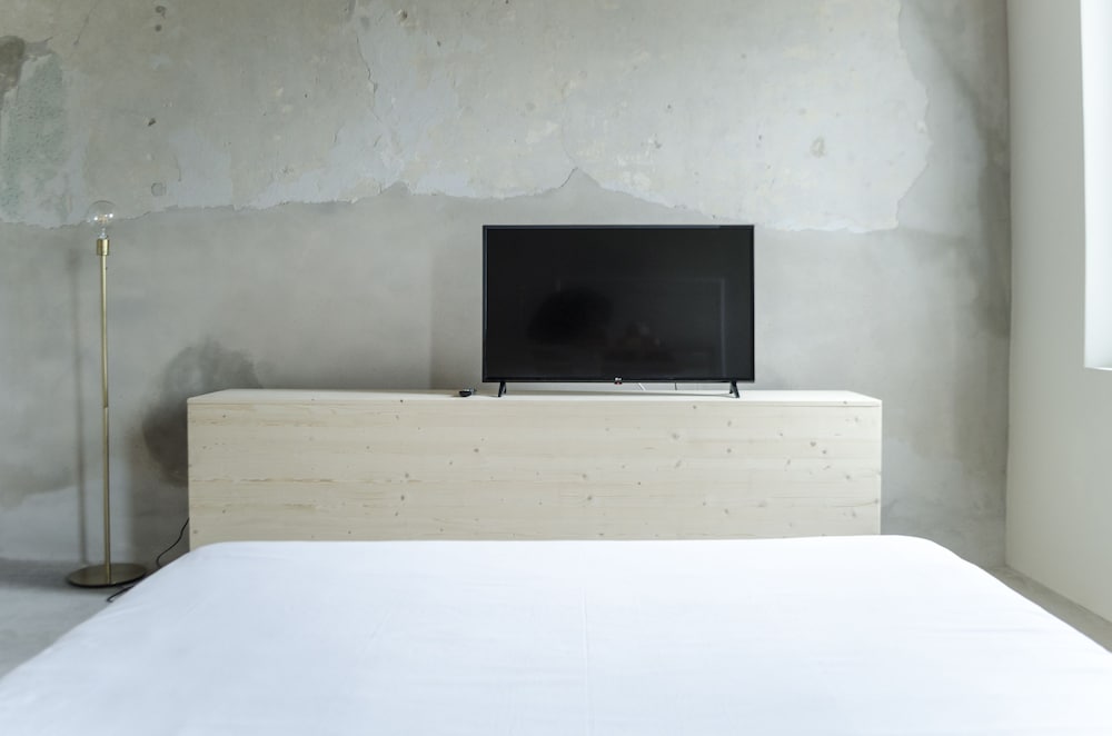Basic Apartment photo 2