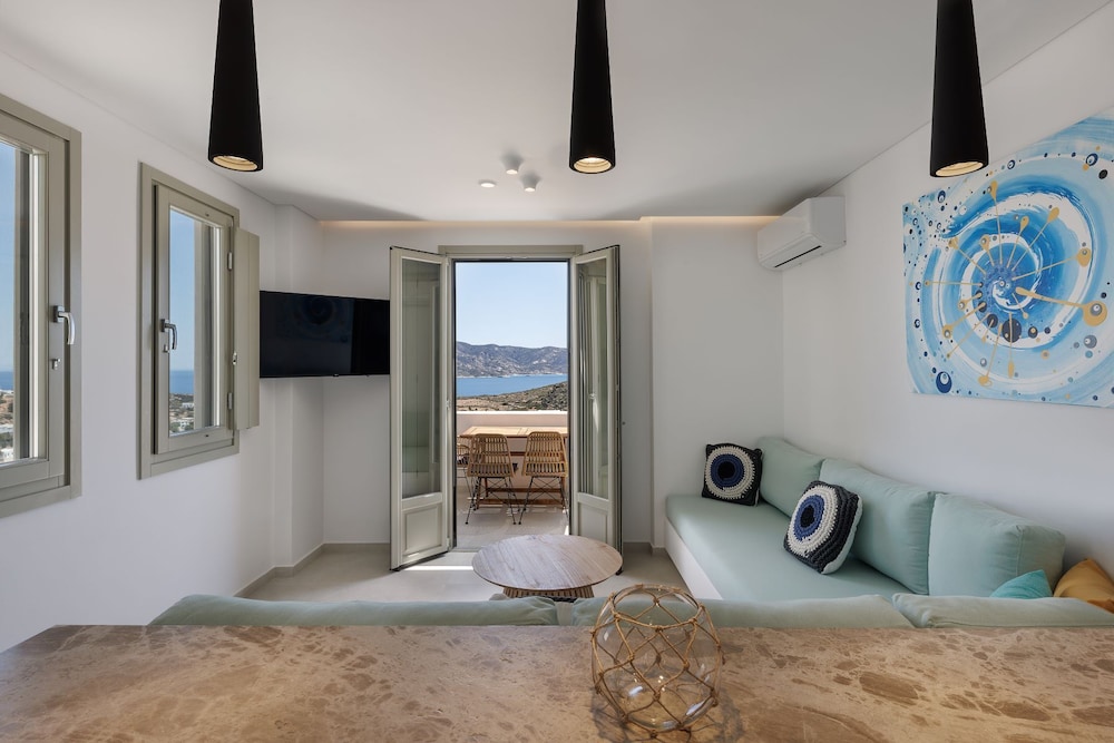 Family Suite, 1 Bedroom, Terrace, Sea View photo 1