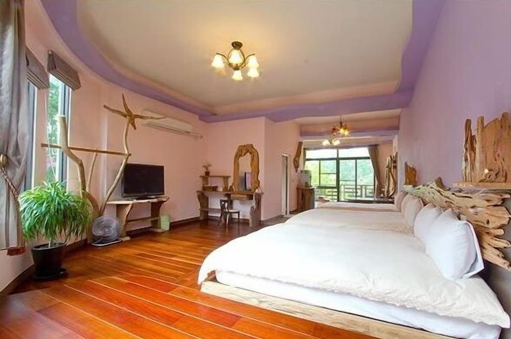 Deluxe Room, Multiple Beds