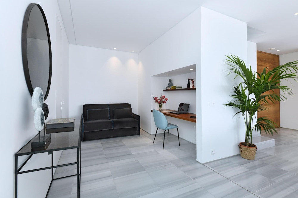 Villa, Accessible, Smoking
