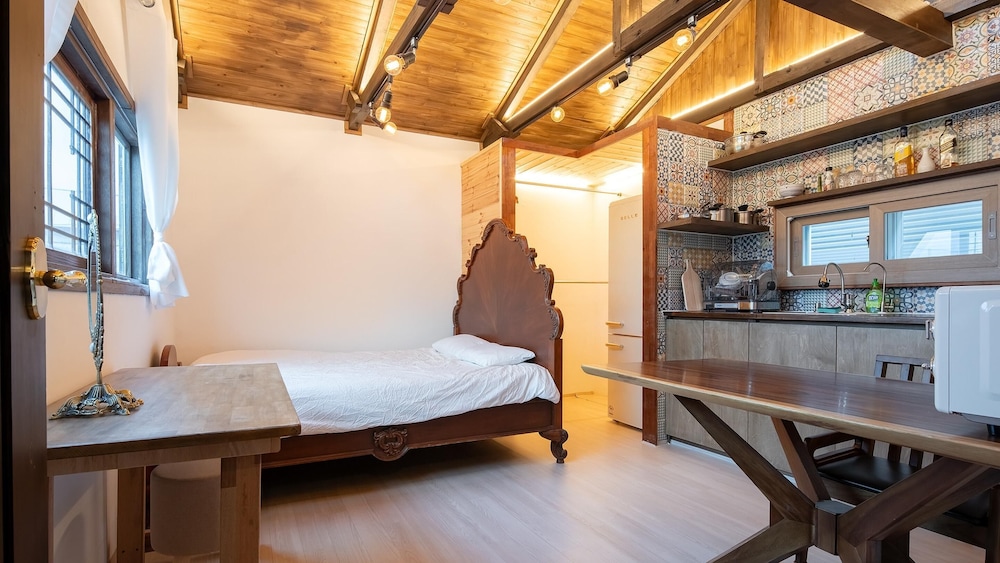 Basic Room, 1 Bedroom (unyeong 3) - Photo 3