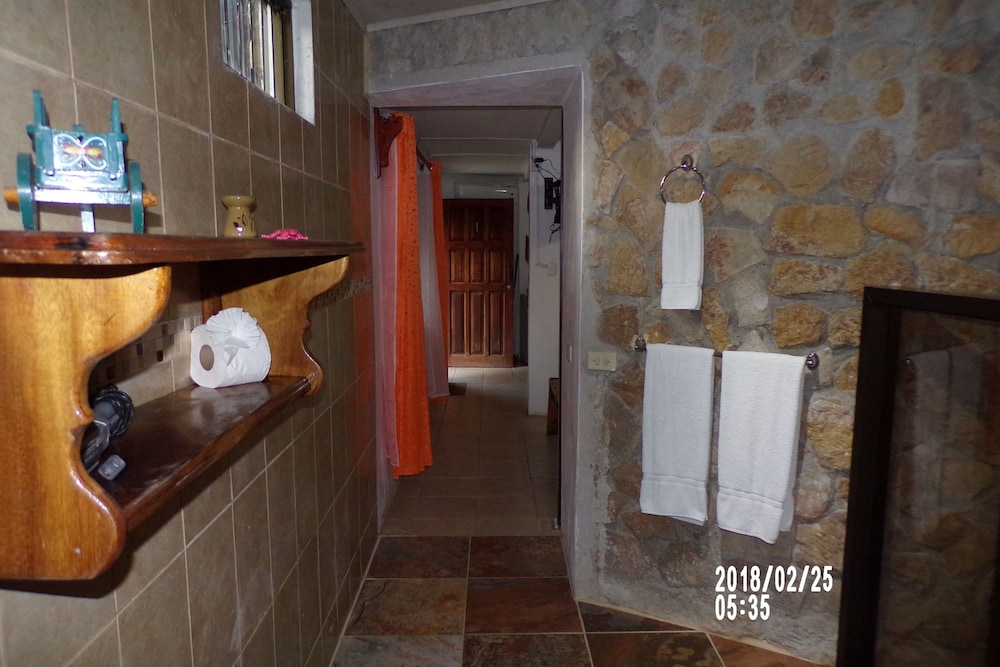 Deluxe Studio, 1 Bedroom, Kitchenette, Ground Floor photo 3