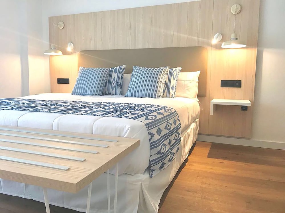Apartment, 2 Bedrooms, Balcony (4 adults + 2 children) thumbnail 6