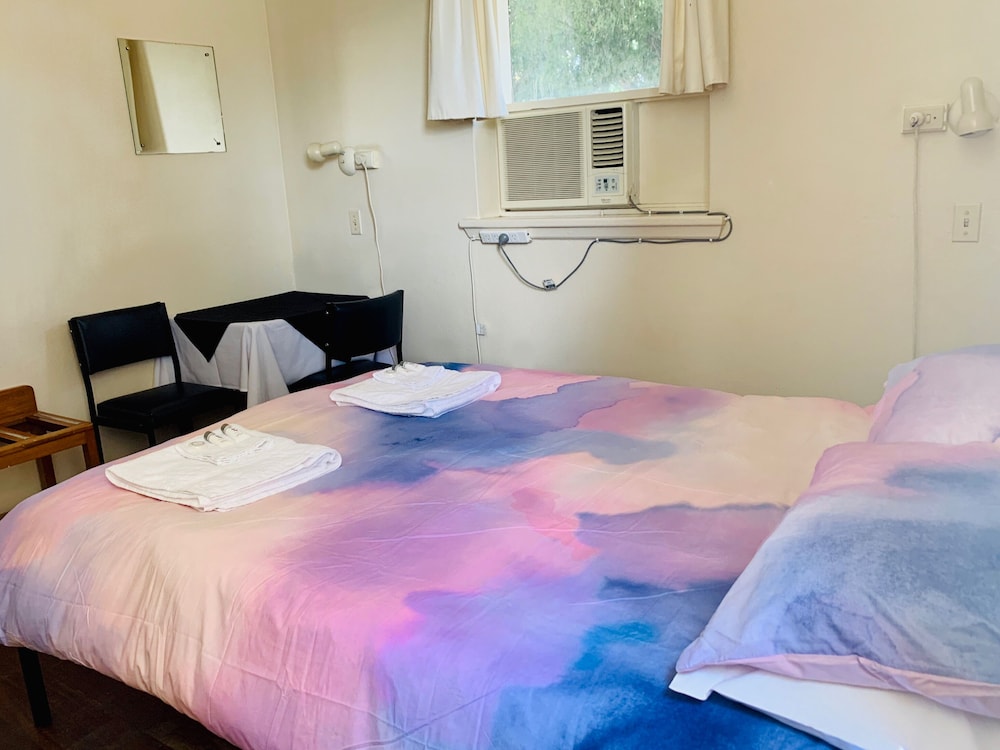 Basic Room photo 3