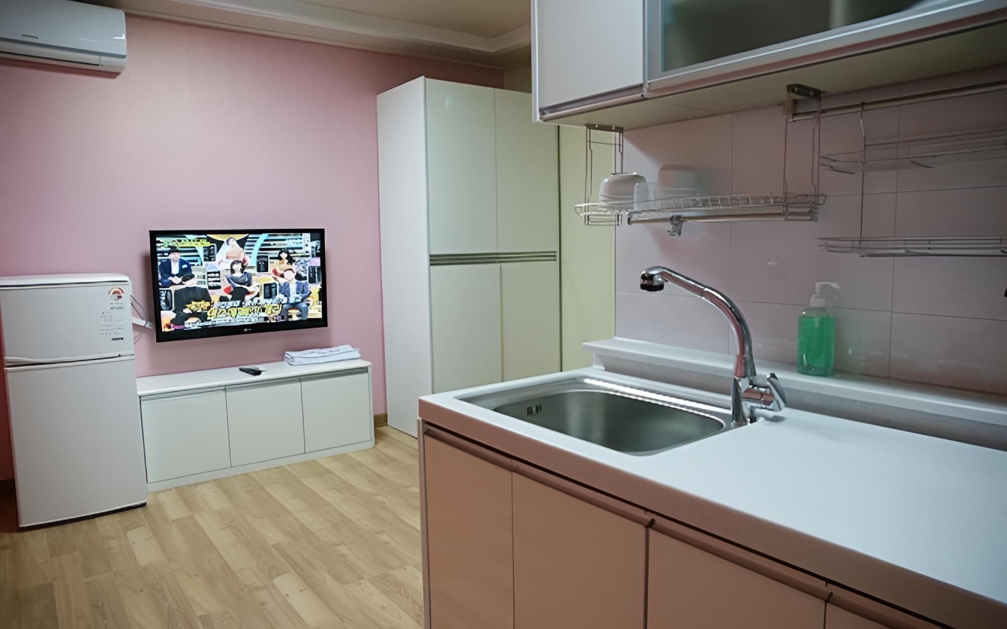 Room (20m Studio - Room 201) - Photo 3