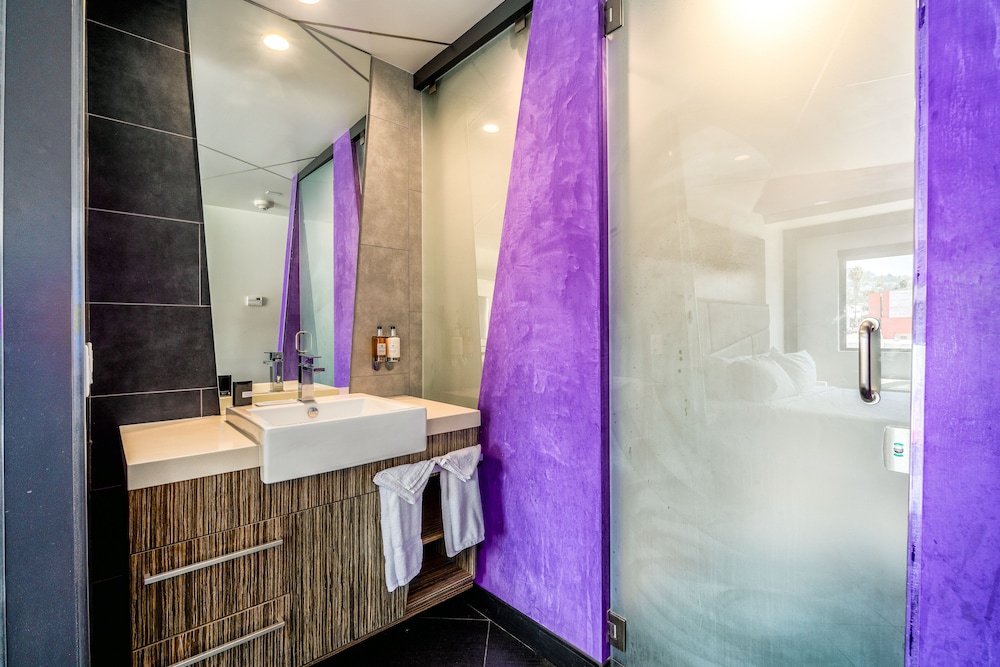 Deluxe Room, 2 Double Beds