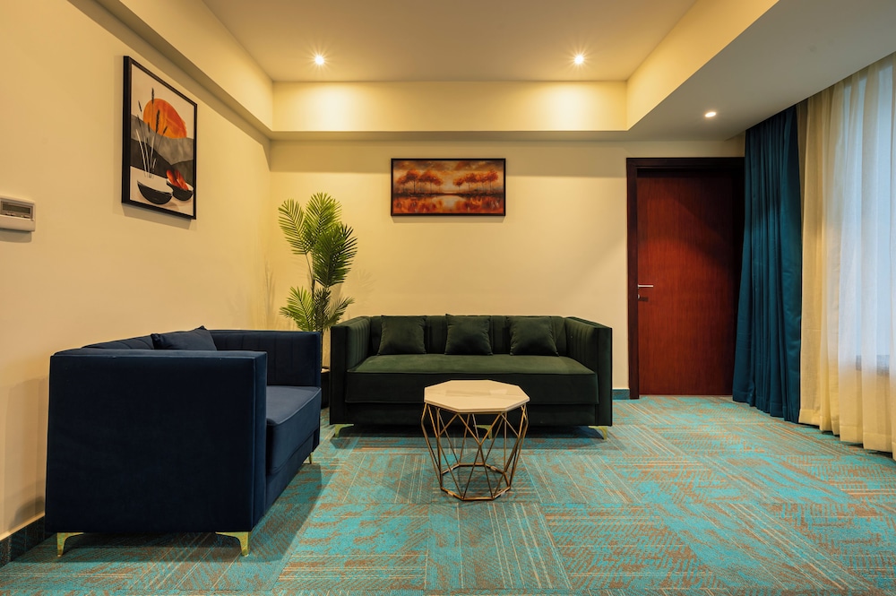 Luxury Double Room, City View
