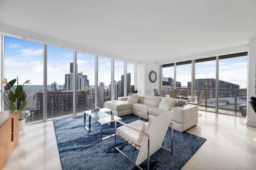 Luxury Apartment photo 1