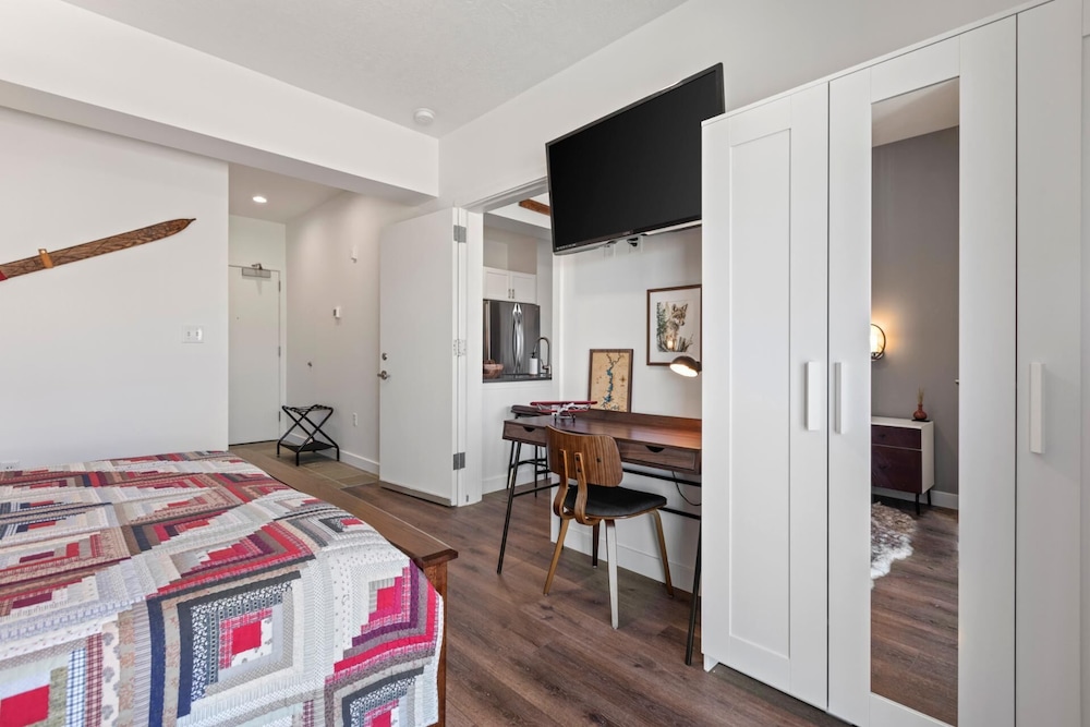 Condo, 2 Bedrooms, Balcony (Mas-3053) photo 2