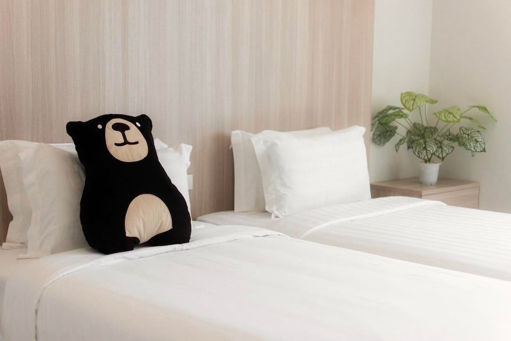 Standard Room, Multiple Beds, Non Smoking - Photo 1