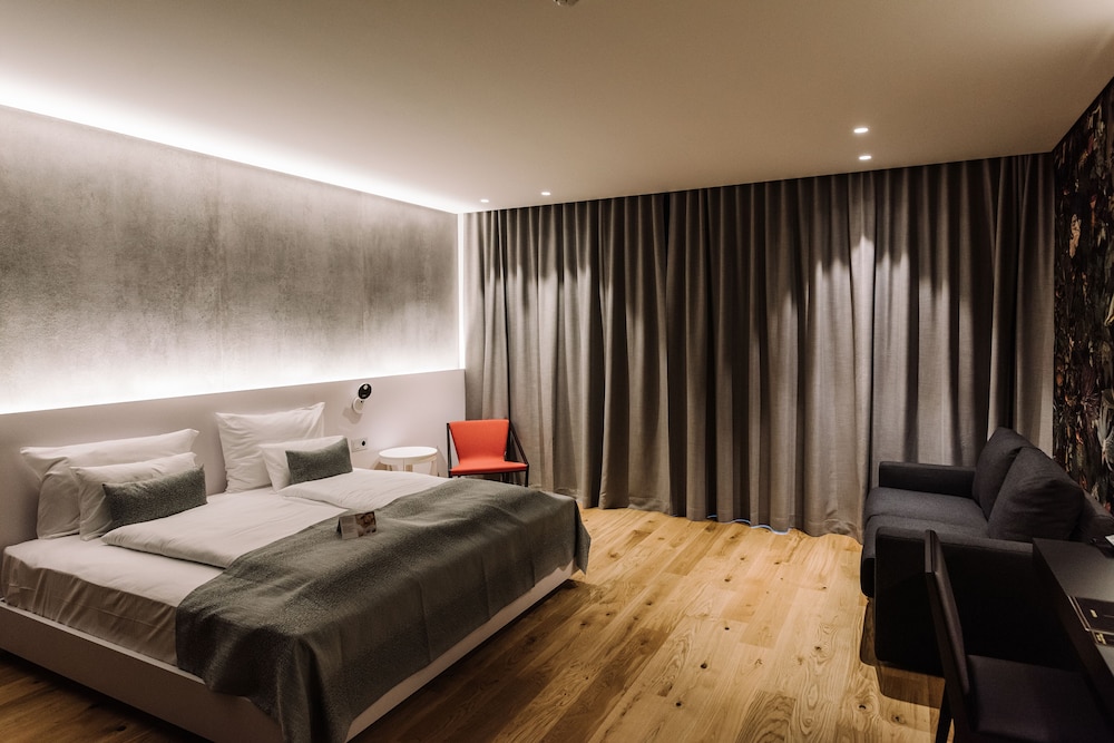 Junior Studio Suite