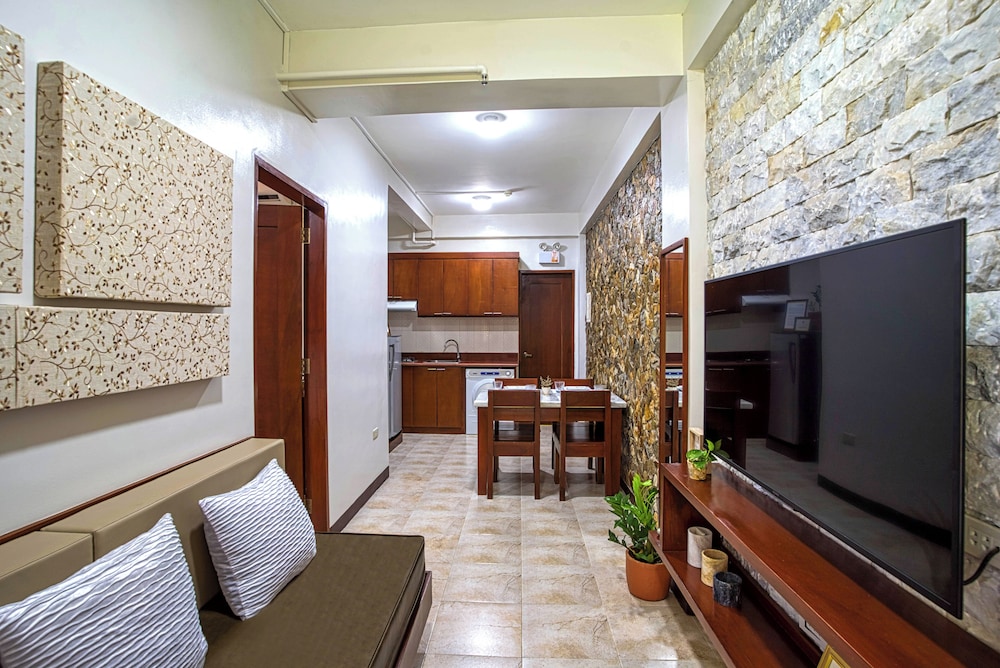 Classic Apartment, 1 Bedroom, Balcony photo 1