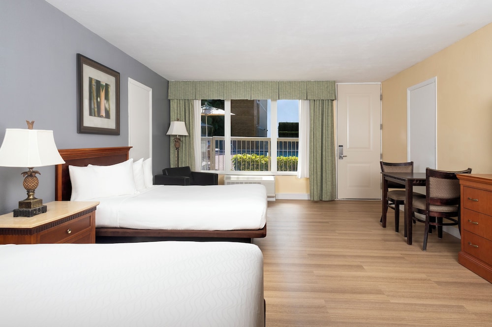 Studio Suite, 2 Double Beds, Pool View - Photo 1
