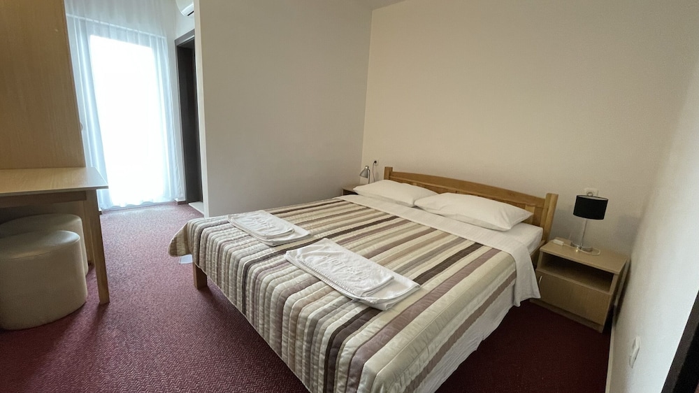 Double or Twin Room photo 2