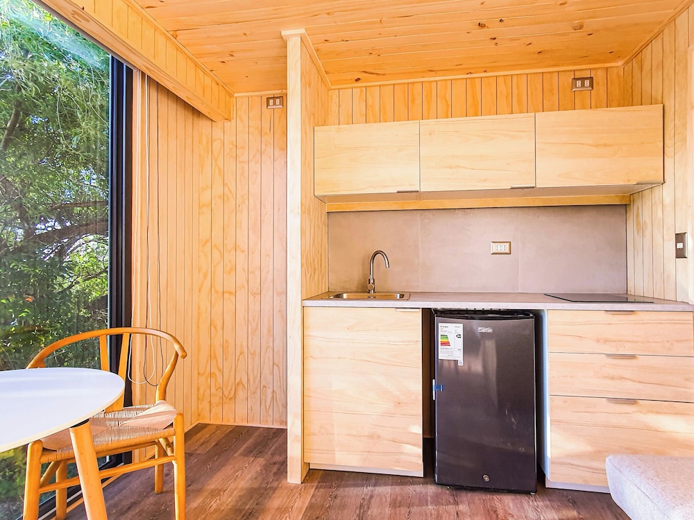 Comfort Cabin, 1 Bedroom, Terrace, Lake View photo 3