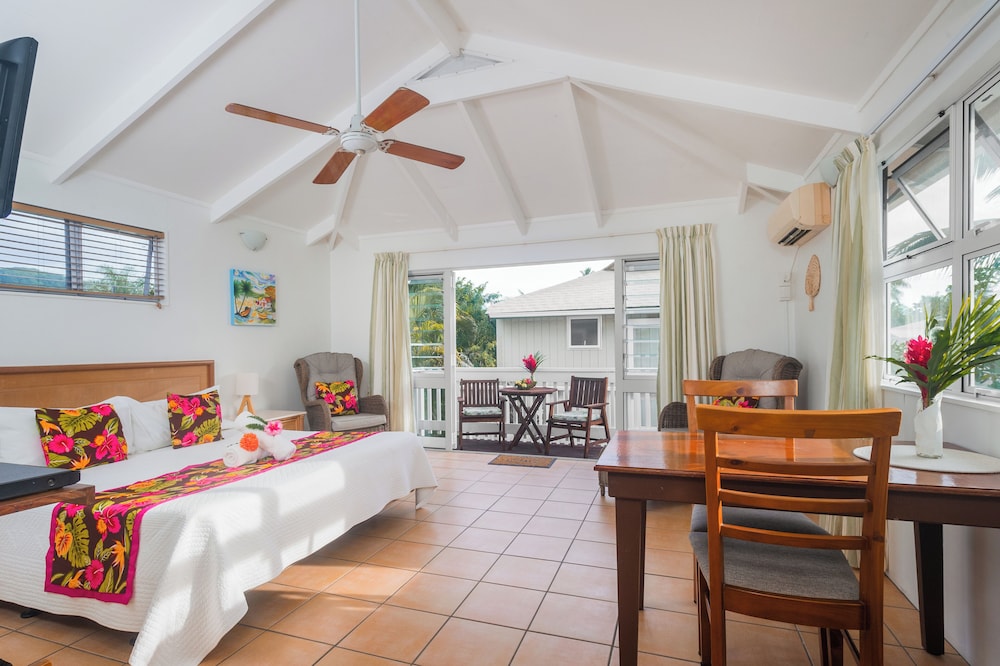Upstairs Garden Villa