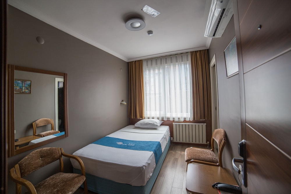 Economy Single Room