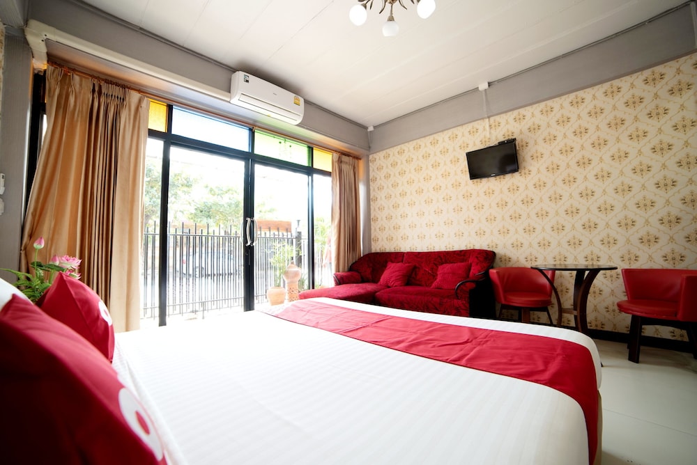 Deluxe Triple Room photo 3