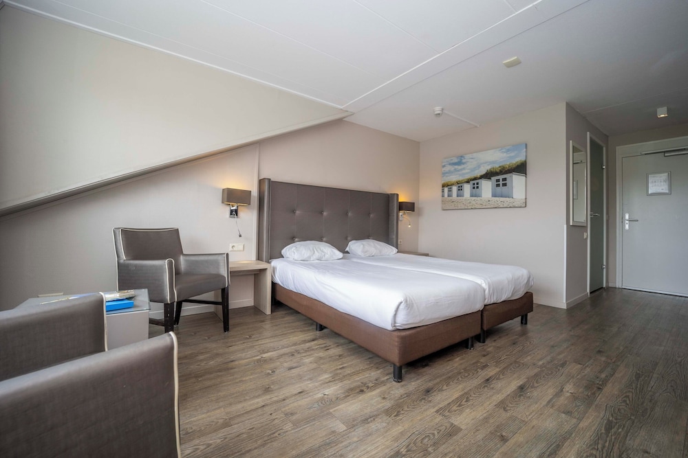 Double Room (Small) photo 3