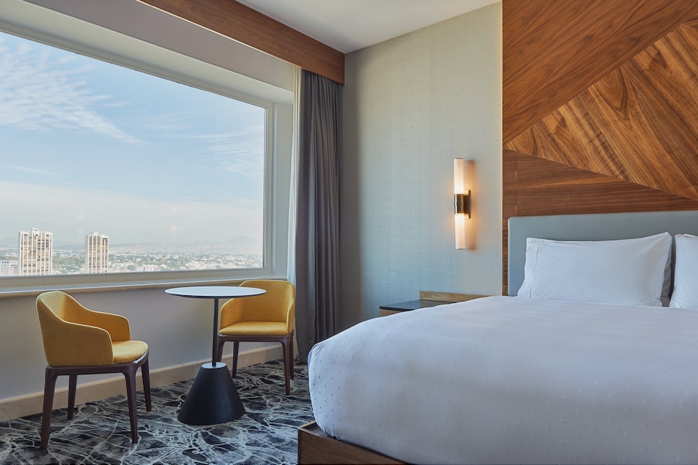 Deluxe Room - Photo 4