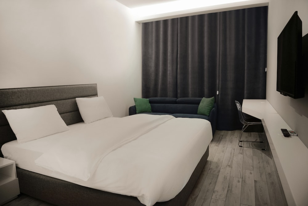 Premium Studio, 1 Bedroom