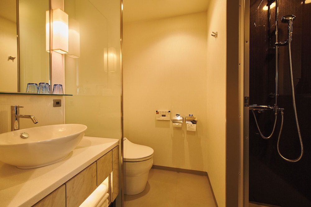 Twin Room, Non Smoking (Shower Only) with Bonfire Experience - Photo 5