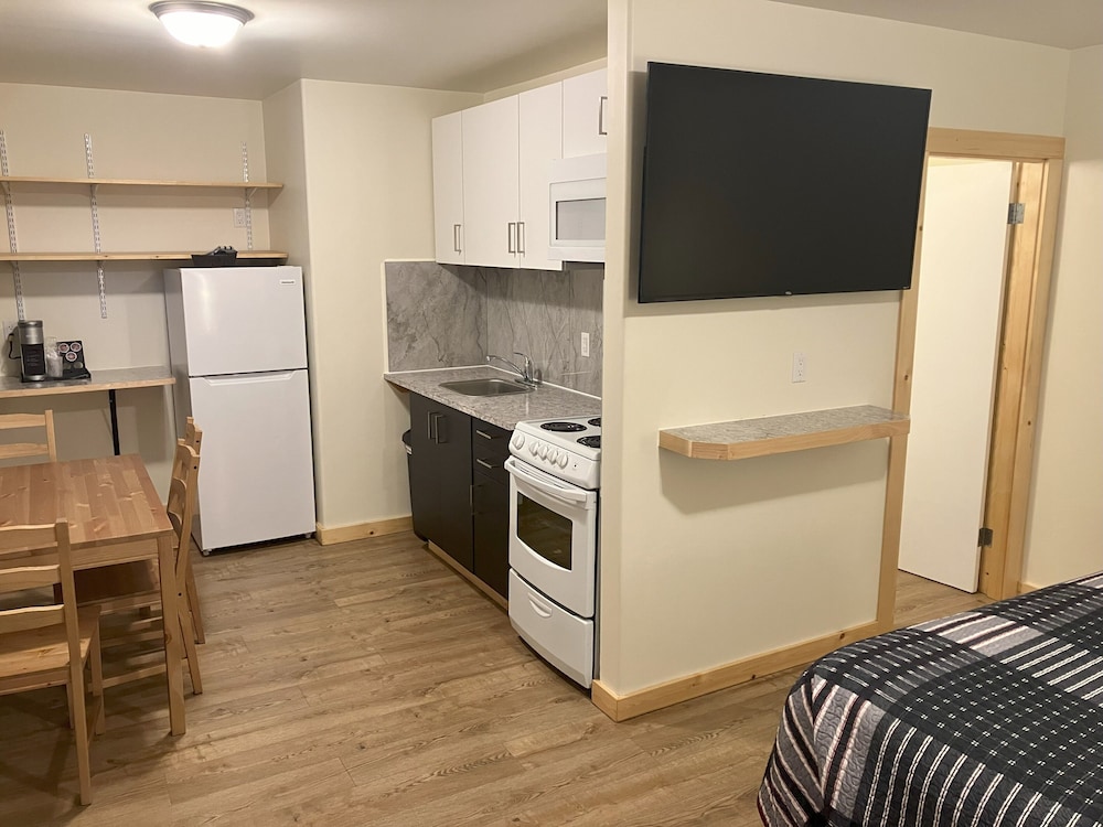 Business Studio, Kitchen photo 3
