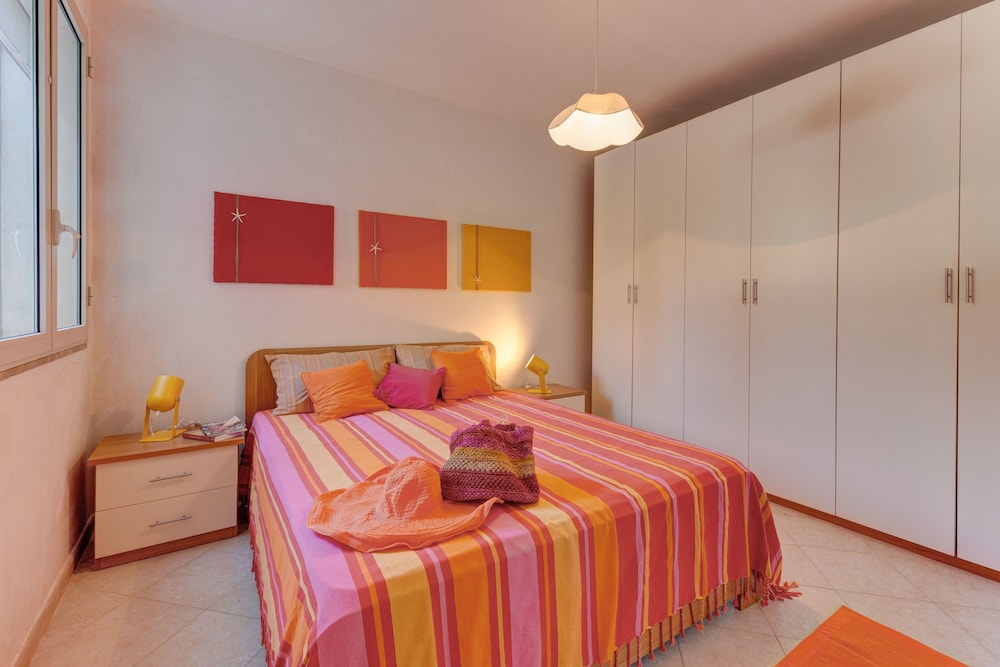 House, 3 Bedrooms photo 3