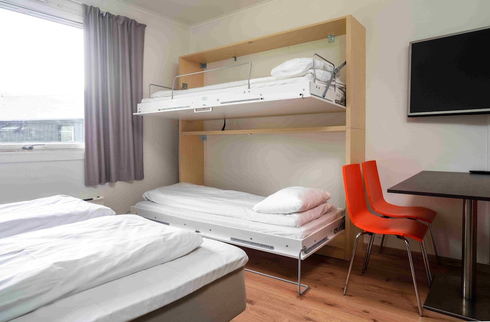 Family Room, 1 Double Bed, Non Smoking (Standard) photo 1