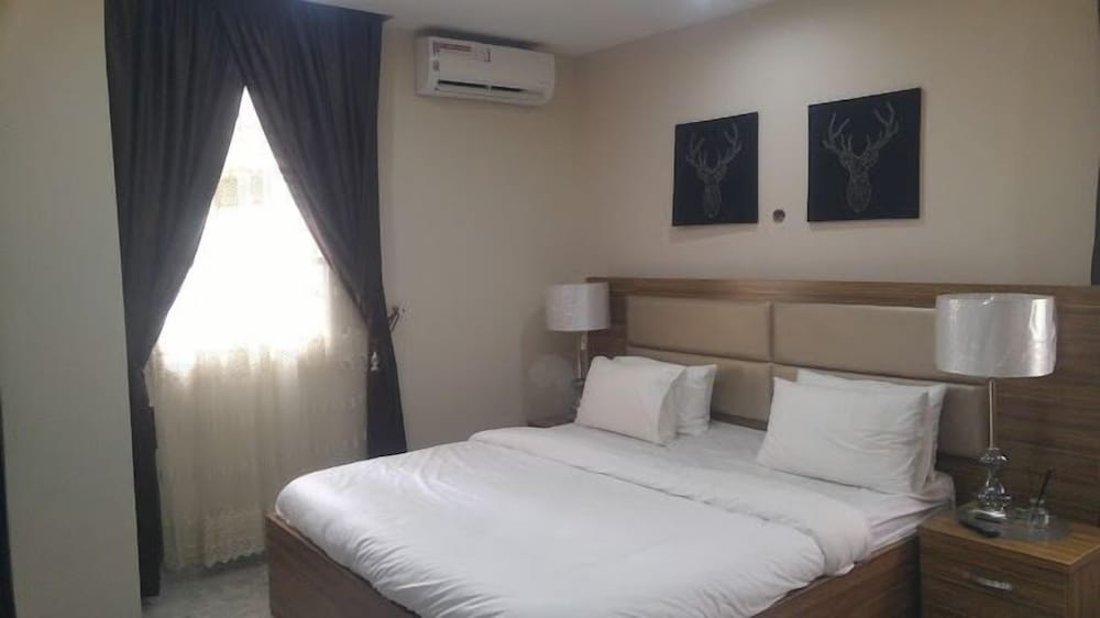 Deluxe Room, Balcony, City View photo 2