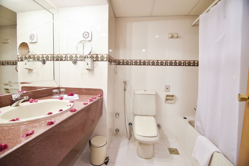 Standard Single Room thumbnail 5
