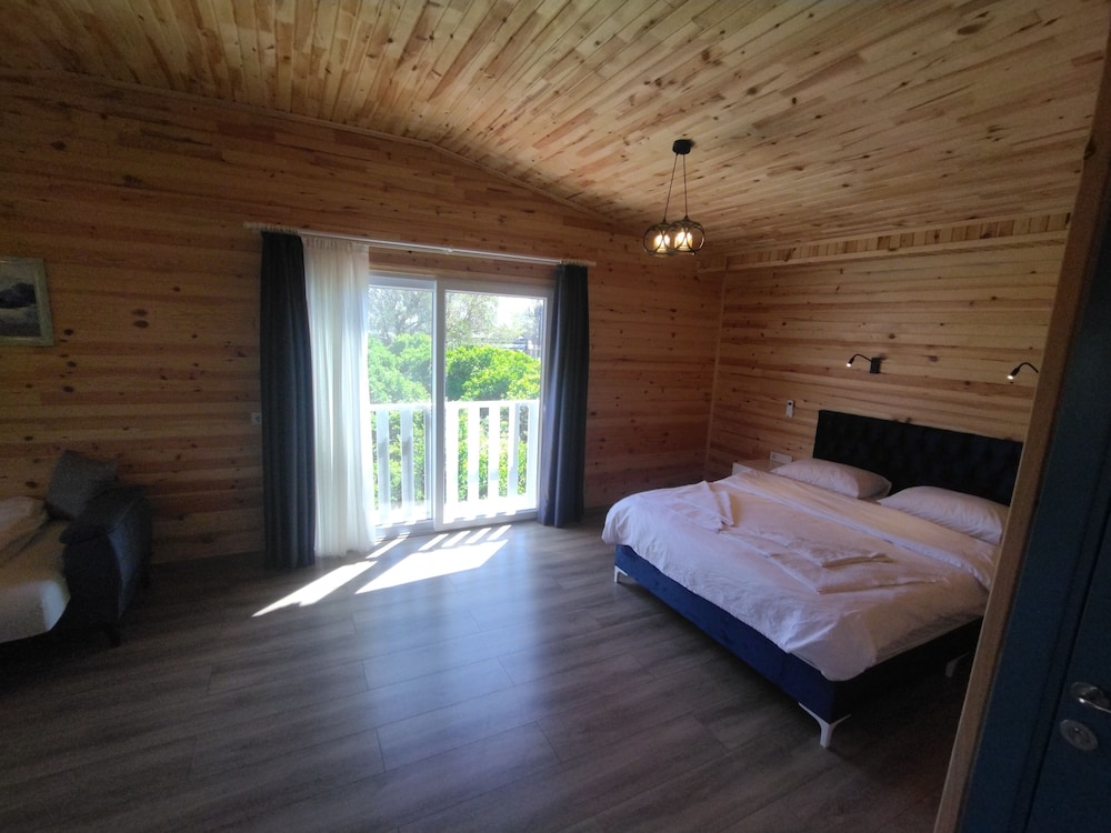 Honeymoon Double Room photo 1