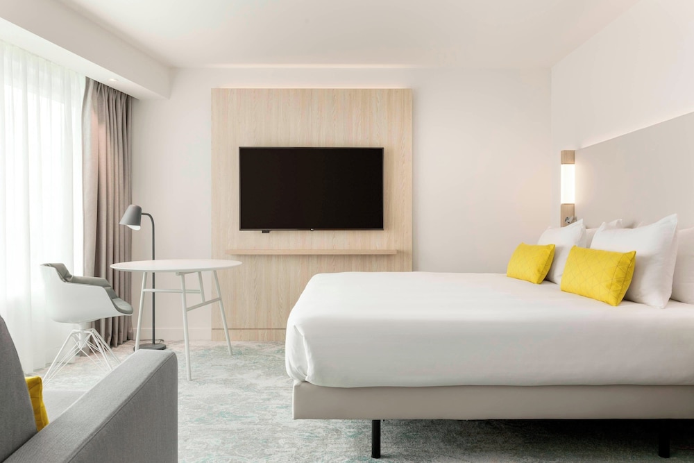 Family Room, 1 King Bed with Sofa bed photo 1