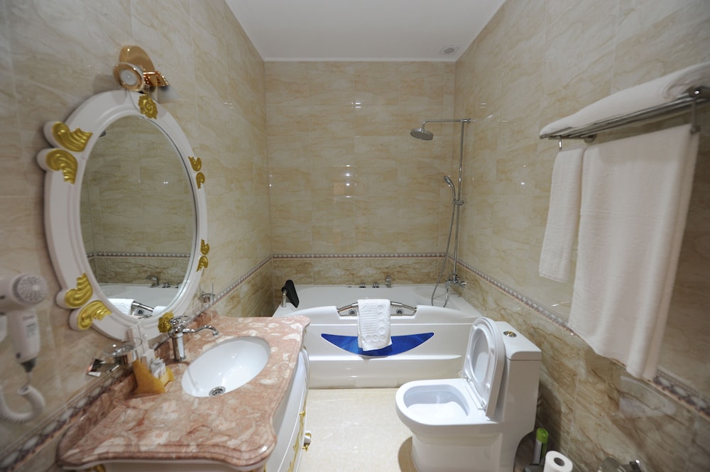 Executive Suite photo 2