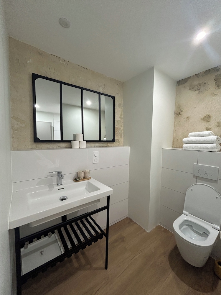 Standard Double or Twin Room photo 3