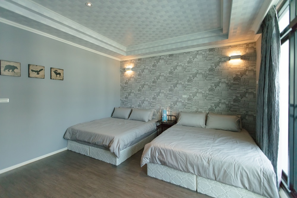 Basic Quadruple Room - Photo 9